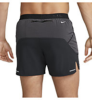 Nike Dri-FIT 5" Brief-Lined - kurze Trailrunninghose - Herren, Grey/Black