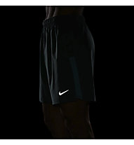 Nike Dri-FIT Challenger 7" - kurze Laufhose - Herren, Green