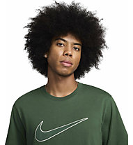 Nike Sportswear M - T-Shirt - Herren, Green