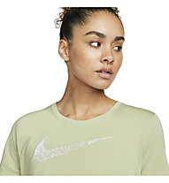 Nike Swoosh Run W - Runningshirt - Damen, Green