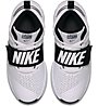 Nike Team Hustle D 8 (GS) - scarpe da basket - bambino, White/Black
