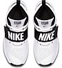 Nike Team Hustle D8 (GS) - scarpe da basket - bambino, White/Black
